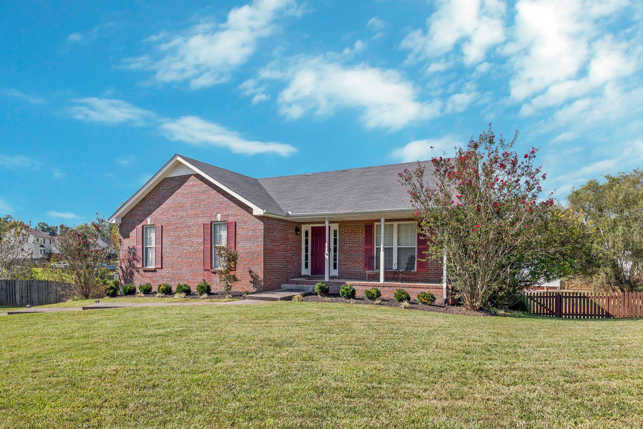 Marrast Dr, Clarksville, TN 37043