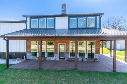 9016 Se Highway 69, Cameron, MO, 64429-8807 | Card Image