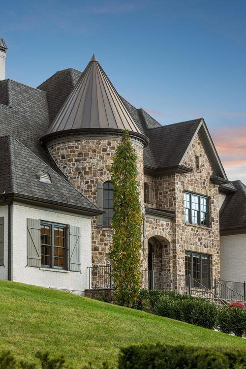 822 Windstone Blvd, Brentwood, TN, 37027-6215 | Card Image