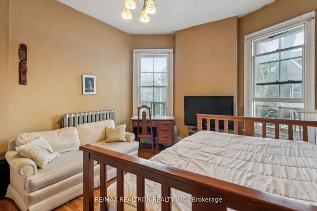 177 Dowling Ave, House other with 8 bedrooms, 3 bathrooms and 2 parking in Toronto ON | Image 22