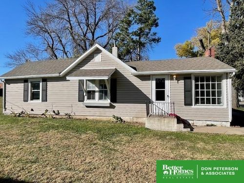 103 W Elm St, Cedar Bluffs, NE, 68015-3306 | Card Image
