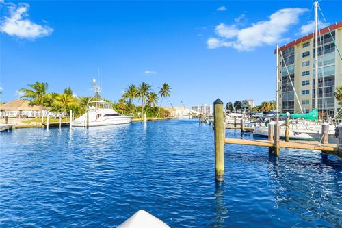 apt-502-2731 Ne 14th Street Cswy, Pompano Beach, FL, 33062-3514 | Card Image