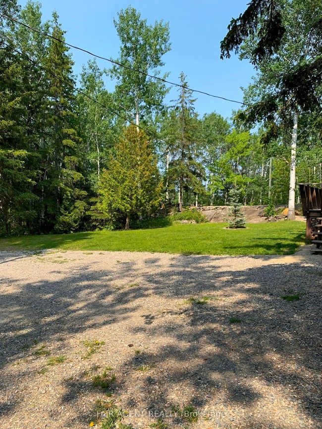 975140 Silver Centre Rd, House other with 4 bedrooms, 2 bathrooms and 10 parking in North Cobalt ON | Image 5