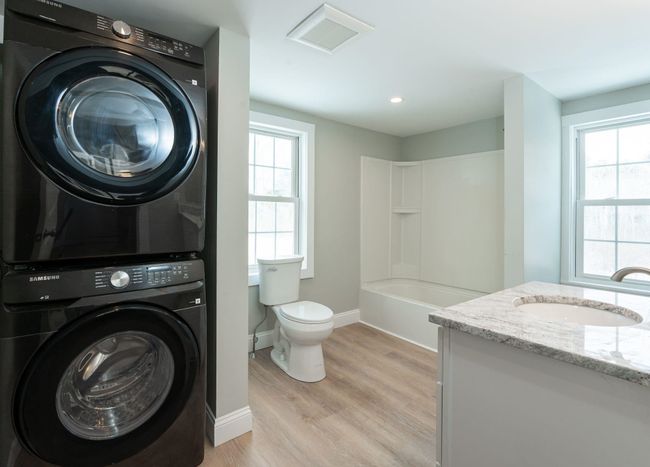 7 Elm St, House other with 3 bedrooms, 3 bathrooms and null parking in Newton NH | Image 14