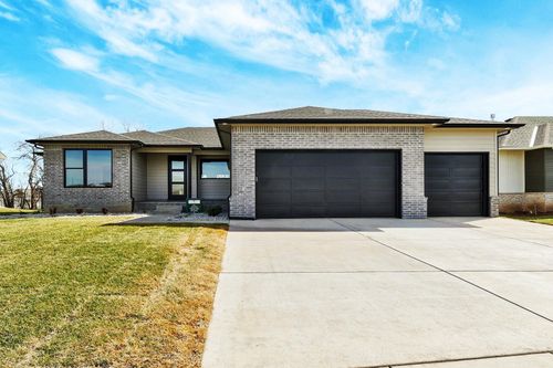 2542 N Emerald Ct, Andover, KS, 67002-7676 | Card Image