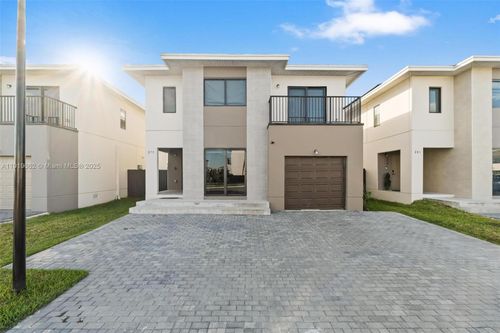 2-275 Nw 13th Pl, Florida City, FL, 33034-3444 | Card Image