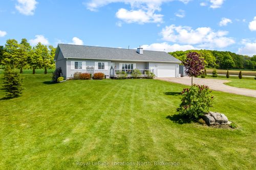 105 Inkerman St, Flesherton, ON, N0C1E0 | Card Image