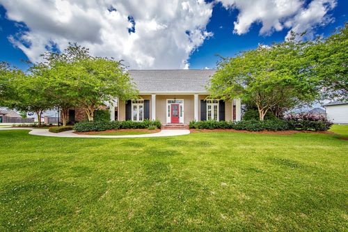 208 Rue De Levert, Raceland, LA, 70394-2058 | Card Image