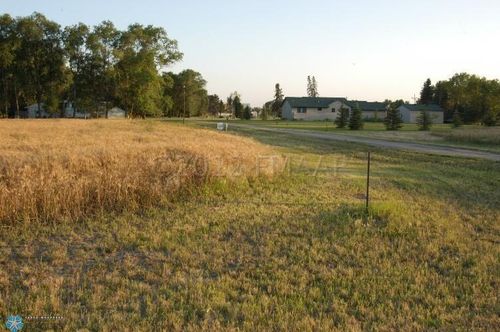 601 Sheyenne Dr, Abercrombie, ND, 58001-2806 | Card Image