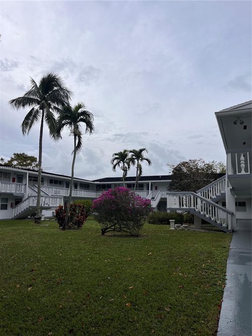 r-507 Durham R, Deerfield Beach, FL, 33442-2574 | Card Image