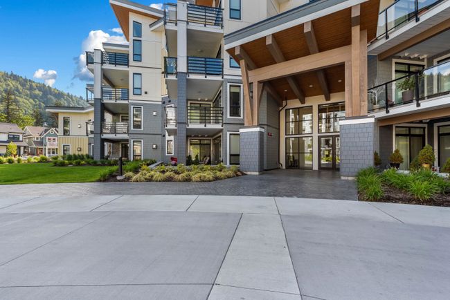 306 - 5384 Tyee Lane, Condo with 2 bedrooms, 2 bathrooms and 1 parking in Chilliwack BC | Image 8