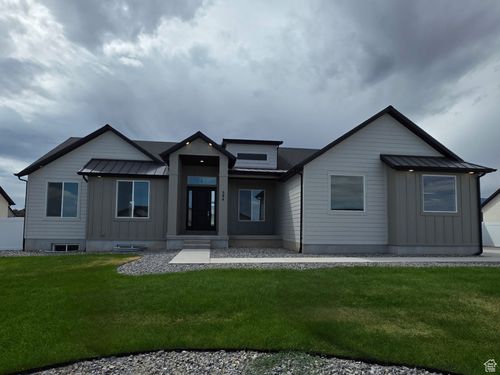 110-384 E Spruce Ln, Grantsville, UT, 84029-4914 | Card Image