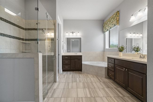 520 Peakside Cir, House other with 4 bedrooms, 4 bathrooms and 4 parking in Dripping Springs TX | Image 19