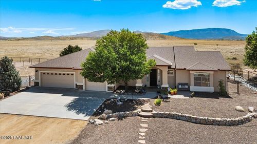 9470 E Mystic River Way, Prescott Valley, AZ, 86315-9682 | Card Image