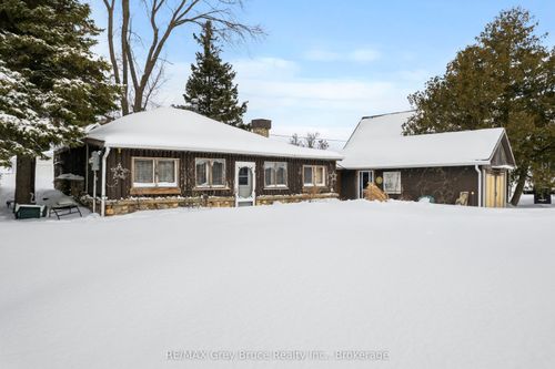 11 Mcneil St, Lion's Head, ON, N0H2T0 | Card Image