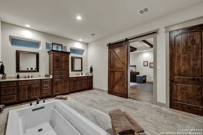121 Wine Cup, House other with 4 bedrooms, 3 bathrooms and null parking in Spring Branch TX | Image 36