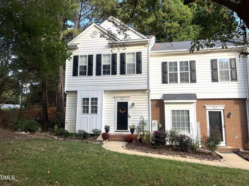 801 Genford Ct, Raleigh, NC, 27609-3666 | Card Image