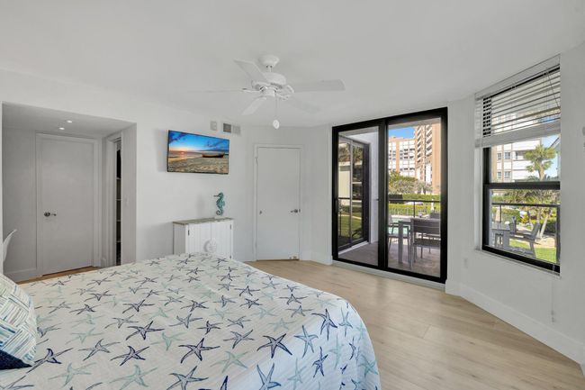 211 - 4100 N Highway A1a, Condo with 3 bedrooms, 3 bathrooms and null parking in Hutchinson Island FL | Image 24