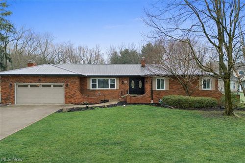 641 North Ave, Tallmadge, OH, 44278-1035 | Card Image