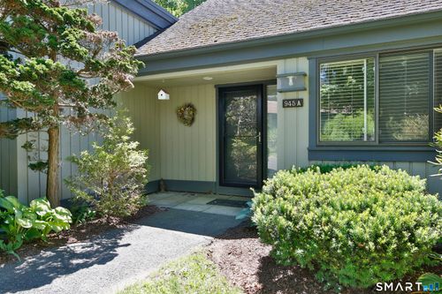 a-945 Heritage Vlg, Southbury, CT, 06488-1352 | Card Image