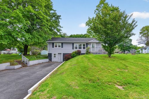 34 Linden Dr, Newburgh, NY, 12550-8340 | Card Image