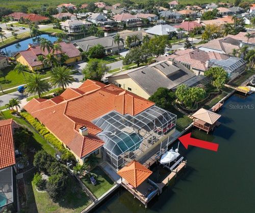 9805 Compass Point Way, TAMPA, FL, 33615-4218 | Card Image