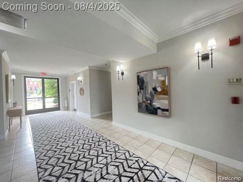 2715 E Maple Rd, Birmingham, MI, 48009-7429 | Card Image