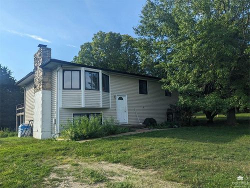 15874 Snodgrass Rd, Wamego, KS, 66547-9396 | Card Image
