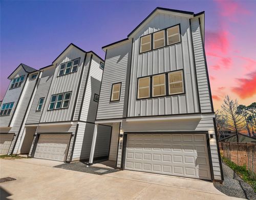 b-426 Sikes St, Houston, TX, 77018-6570 | Card Image
