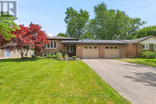 36 Queen St, Tavistock, ON, N0B2R0 | Card Image