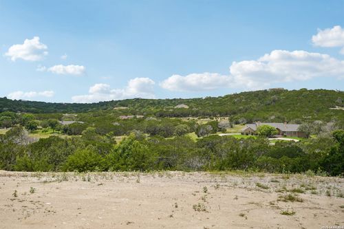 902 Saddlewood Blvd, Kerrville, TX, 78028-2269 | Card Image