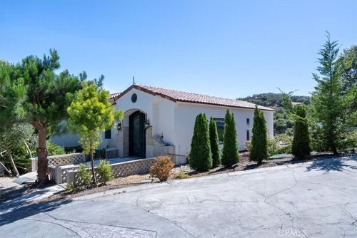 1250 Manzanita Ct, Arroyo Grande, CA, 93420-5216 | Card Image