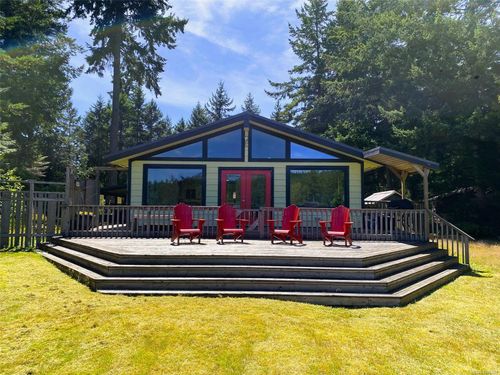 3806 Pirates Rd, Pender Island, BC, V0N2M2 | Card Image