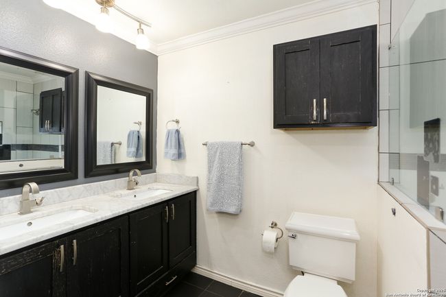 333 Meadowbrook Dr, House other with 3 bedrooms, 2 bathrooms and null parking in Hollywood Park TX | Image 13