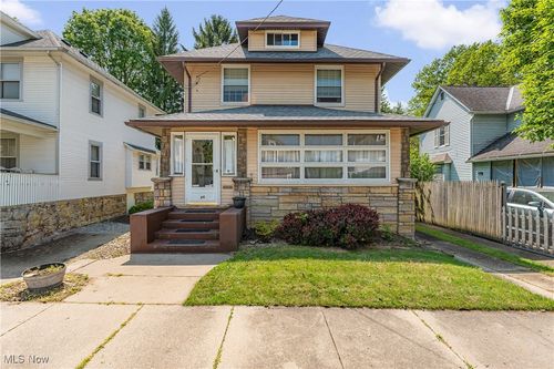 86 24th St Nw, Barberton, OH, 44203-6759 | Card Image