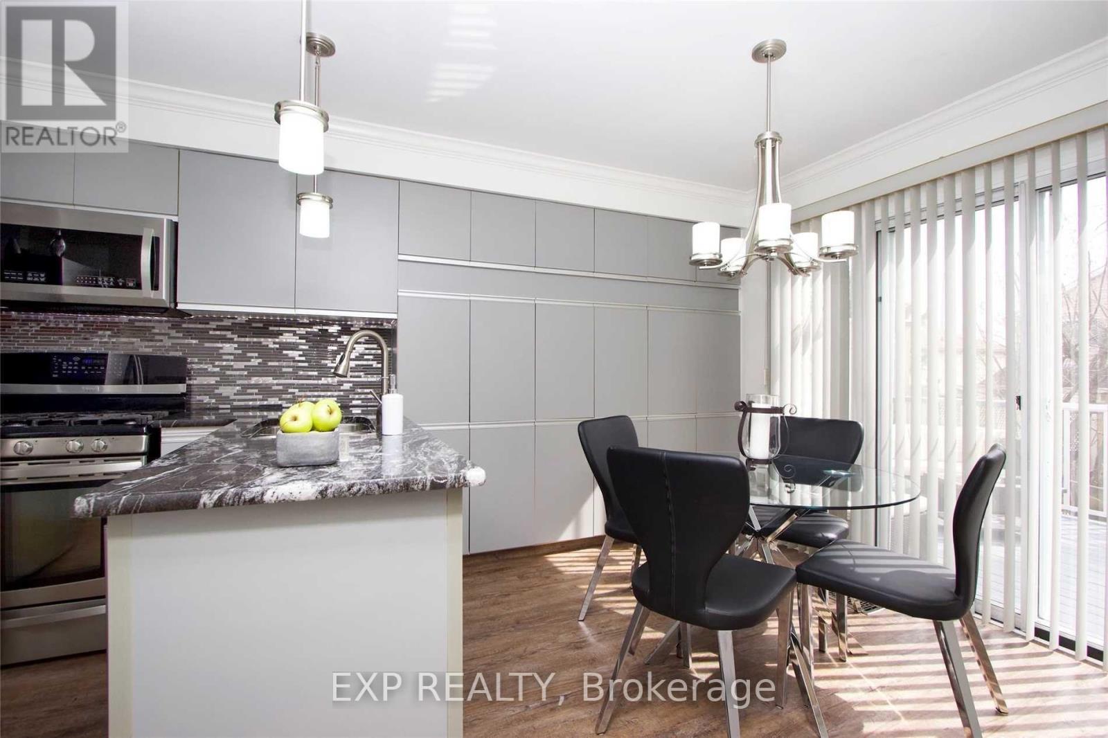 Residential Lease in Pickering (Liverpool) 5