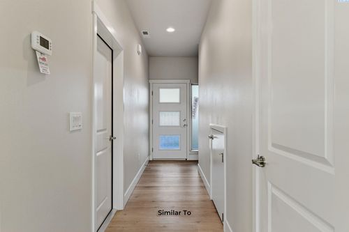 5724 Redtail Dr, Pasco, WA, 99301 | Card Image
