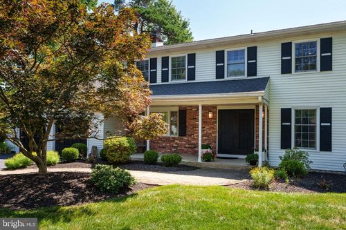 23 Woodlane Rd, LAWRENCE TOWNSHIP, NJ, 08648-1056 | Card Image