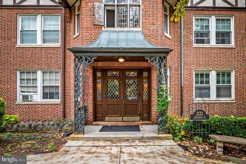 unit-305-221 Ridgemede Rd, BALTIMORE, MD, 21210-3032 | Card Image