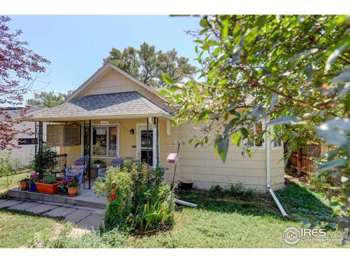 406 E Cleveland St, Lafayette, CO, 80026-2302 | Card Image
