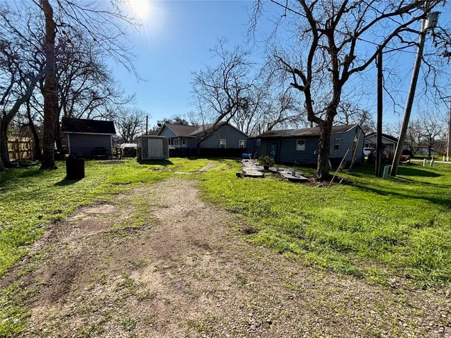 100 Upton Ln, House other with 2 bedrooms, 2 bathrooms and null parking in Brazoria TX | Image 17