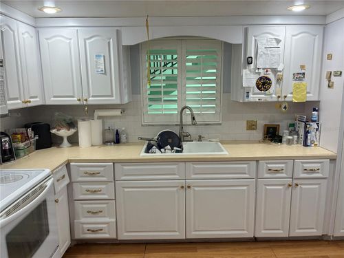 207-4819 8th Ave N, St Petersburg, FL, 33713-6100 | Card Image
