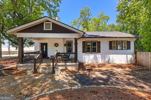 73 Fair St, Newnan, GA, 30263-1654 | Card Image