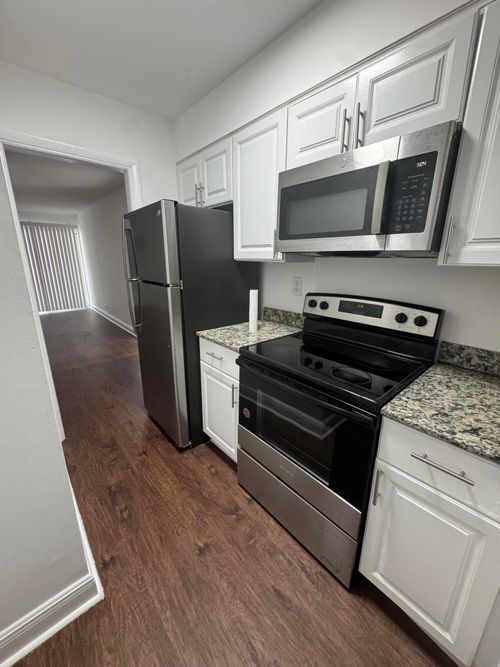 0360-510 Lake Shore Drive, Lake Park, FL, 33403 | Card Image