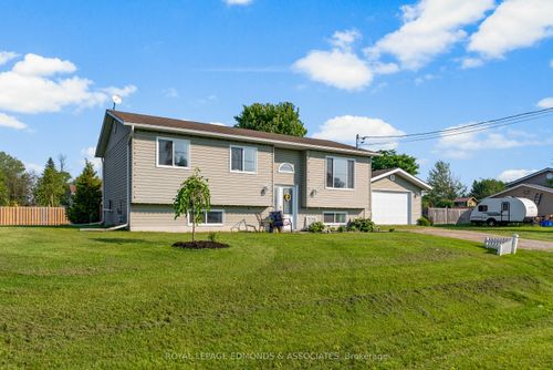 44 Cameron St, Beachburg, ON, K0J1C0 | Card Image
