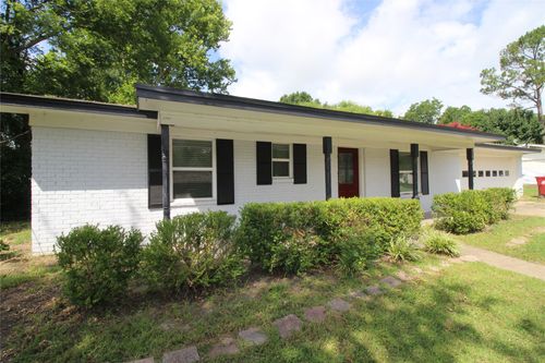 615 Sides Cir, Canton, TX, 75103-3203 | Card Image