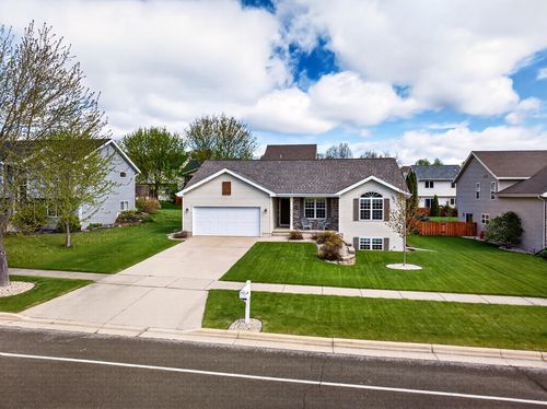 3152 W Main Street, Sun Prairie, WI, 53590 | Card Image