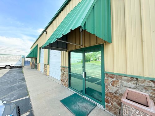220 S Dysart Ave, Springfield, MO, 65802-2910 | Card Image