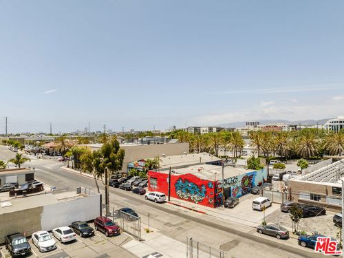 2319 Michigan Ave, Santa Monica, CA, 90404-3907 | Card Image