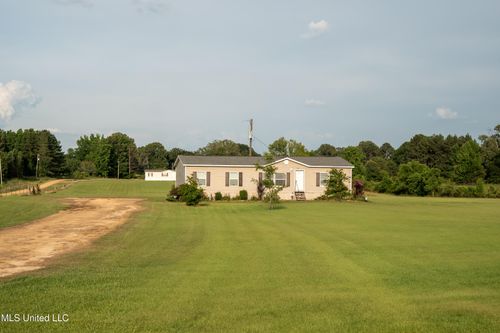 1960 Cherry Grove Rd, Terry, MS, 39170-7642 | Card Image